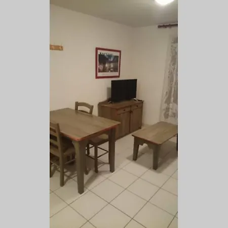 T 2 Dans Village 3 *** à Saint Geniez 2 Piscines Chauffée Apartamento *