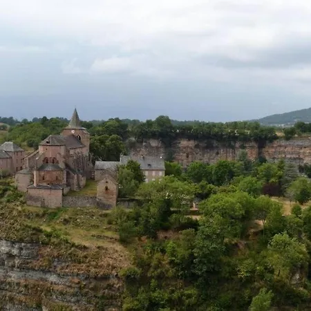 Апартаменты T 2 Dans Village 3 *** A Saint Geniez 2 Piscines Chauffee *