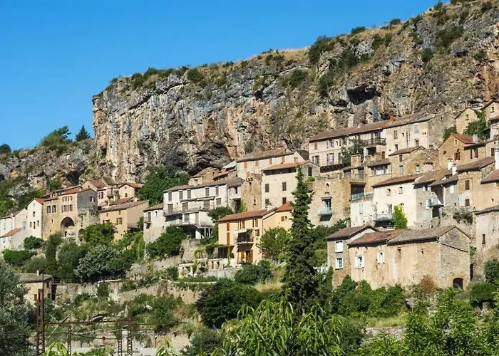 T 2 Dans Village 3 *** A Saint Geniez 2 Piscines Chauffee Pierrefiche (Aveyron)